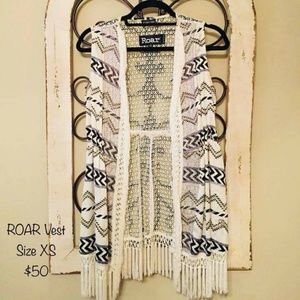 Roar vest